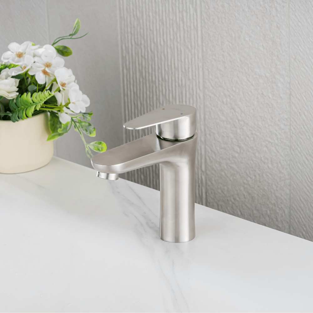 Mitigeur Lavabo Acier Brossé Bec Bas – NATUS BASIS HIBERA GRIFERS